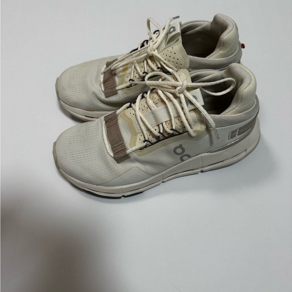 On Running Shoes - On Running Cream Sneakers 7.5